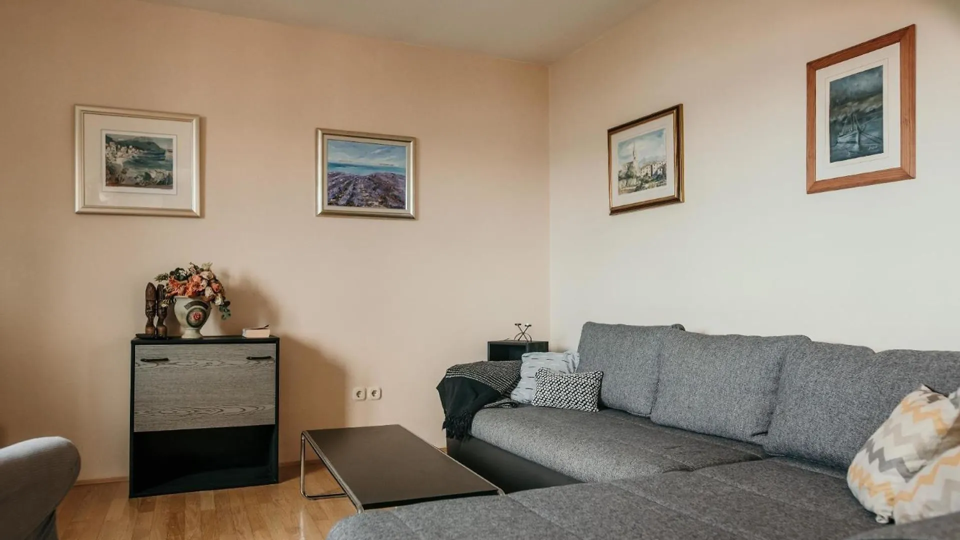 Ferienwohnung Bella Vista In Der Obersten Etage Dramalj Apartment
